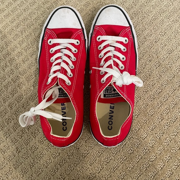Low Top Red Converse - Picture 1 of 4